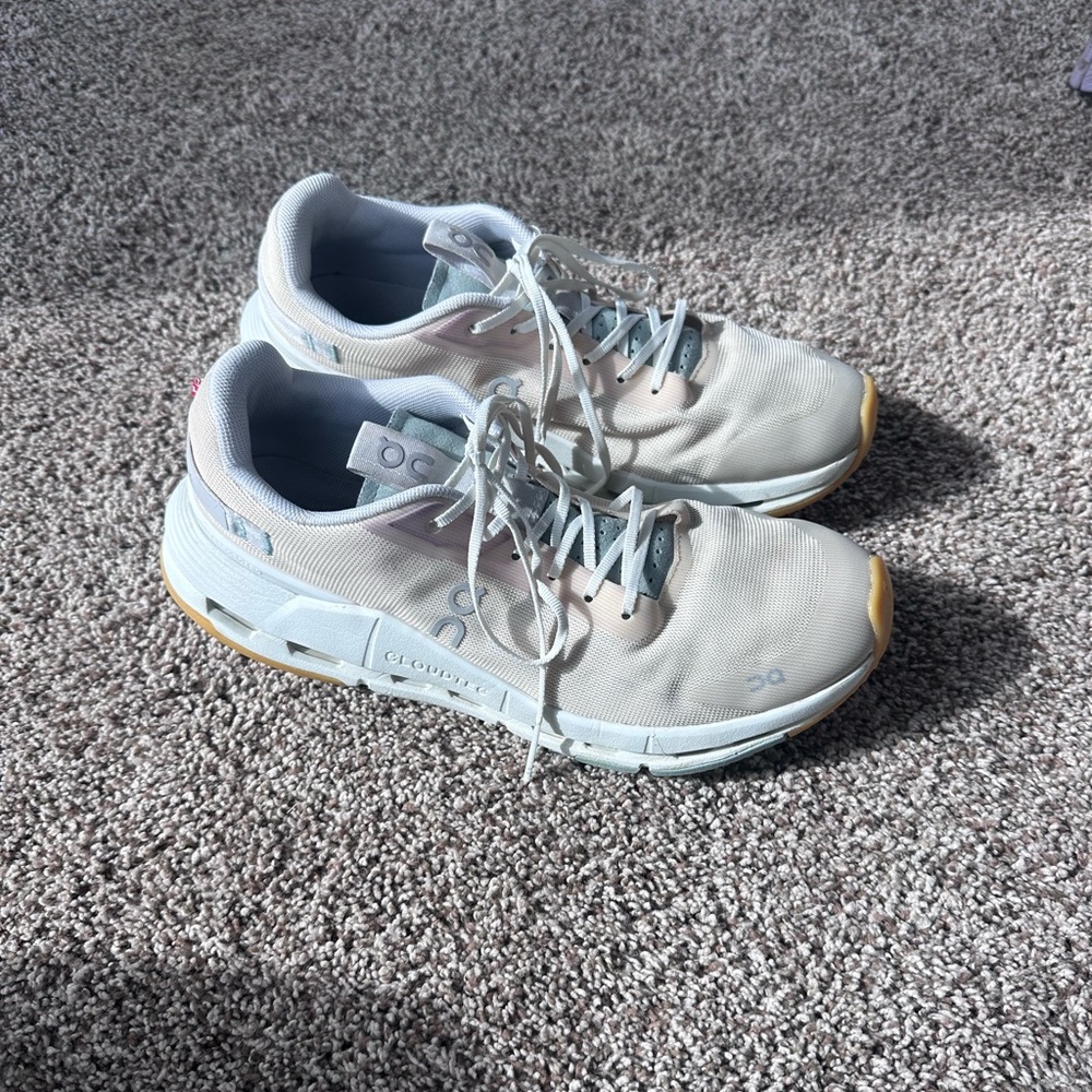 Women's On Cloud Cloudnova Form Running Shoes - image 1